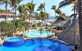 Canadian Resort Acapulco Diamante